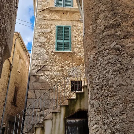 La Finestra Sui Tetti