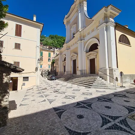 Holiday home La Finestra Sui Tetti *