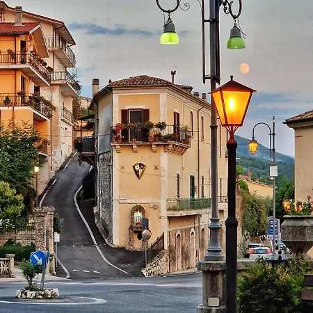 La Finestra Sui Tetti * San Donato Val di Comino